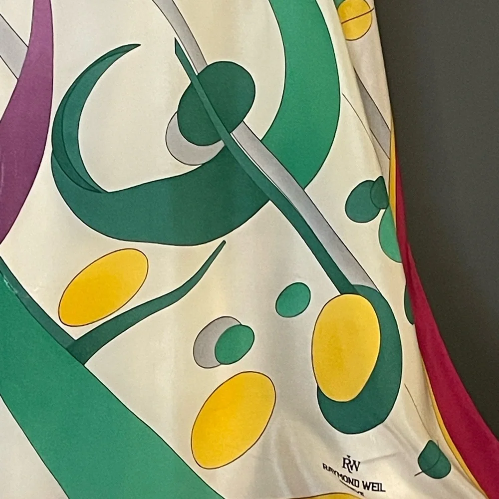 Pretty Vintage Raymond Weil Silk Scarf 30 In Sq Excellent Condition - Picture 8 of 9